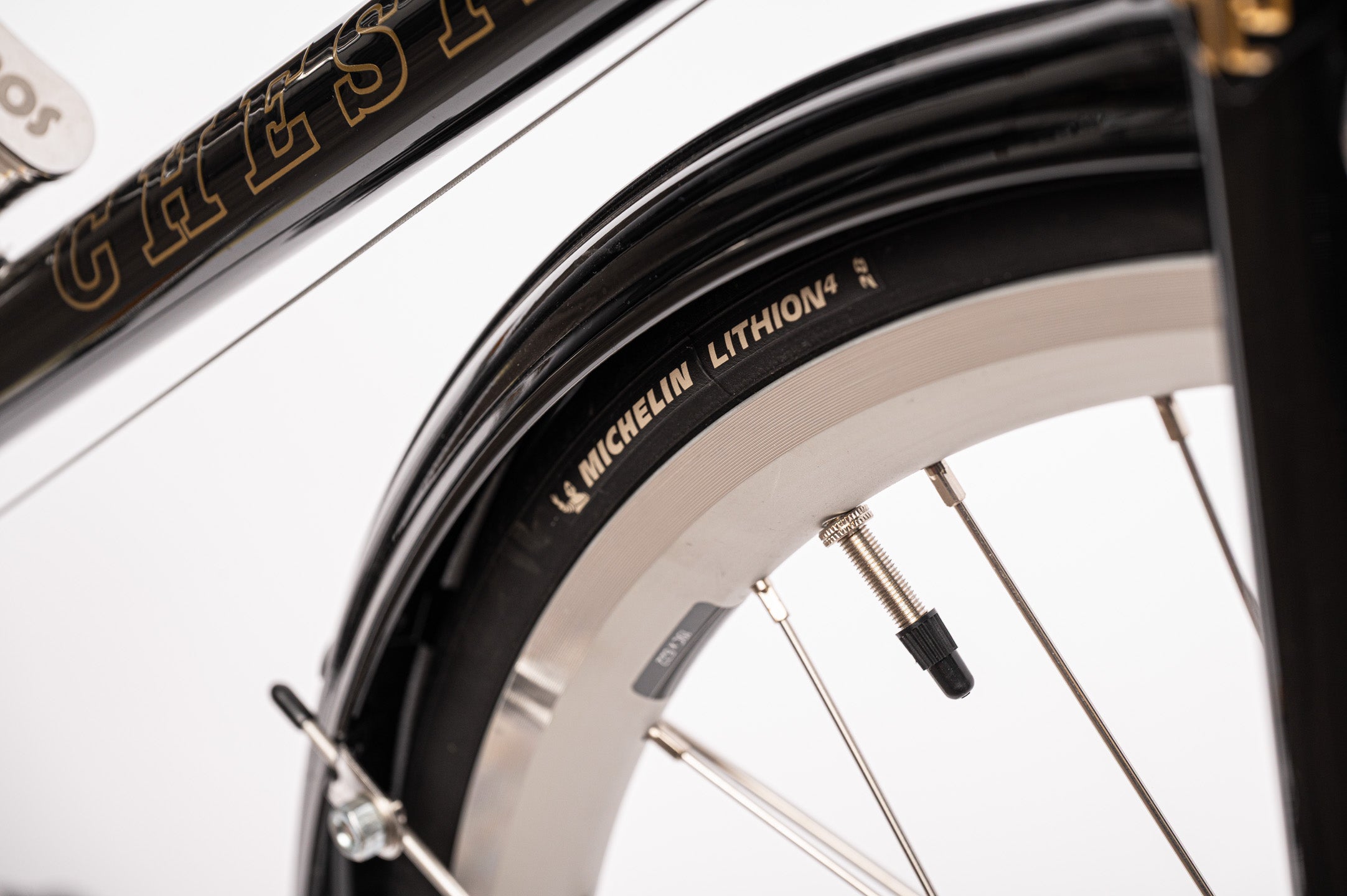 Chesini Torpedo — Verona atelier studio frame