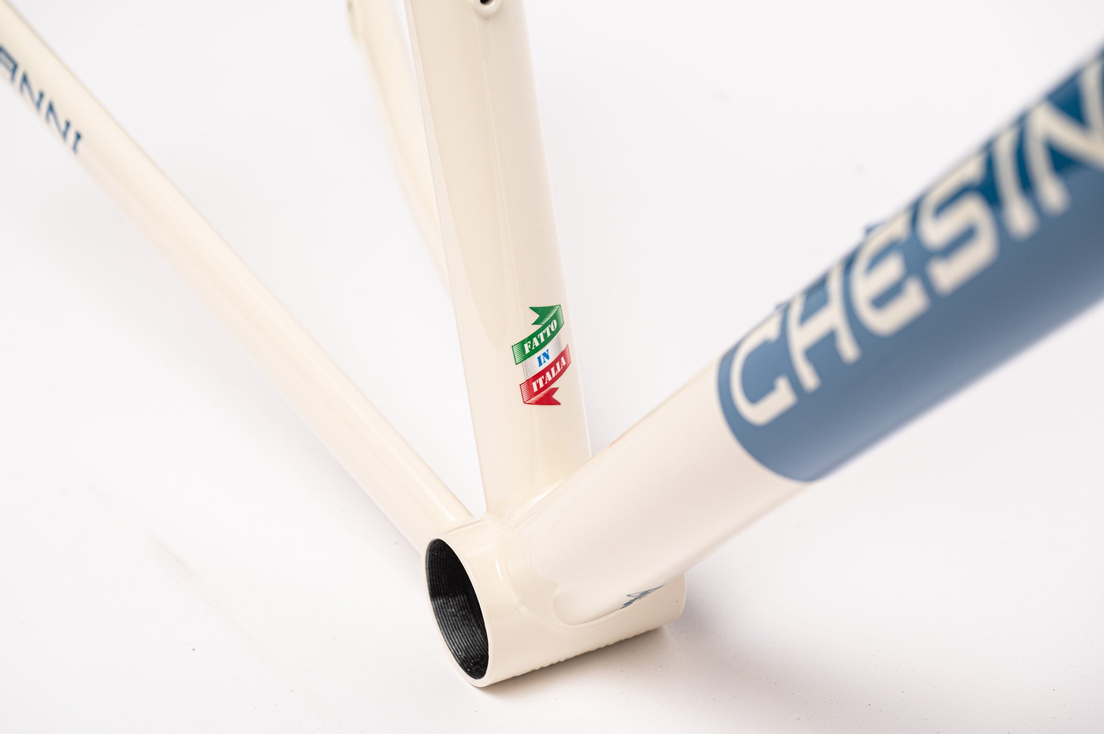 Chesini Cent'anni — Verona atelier studio frame